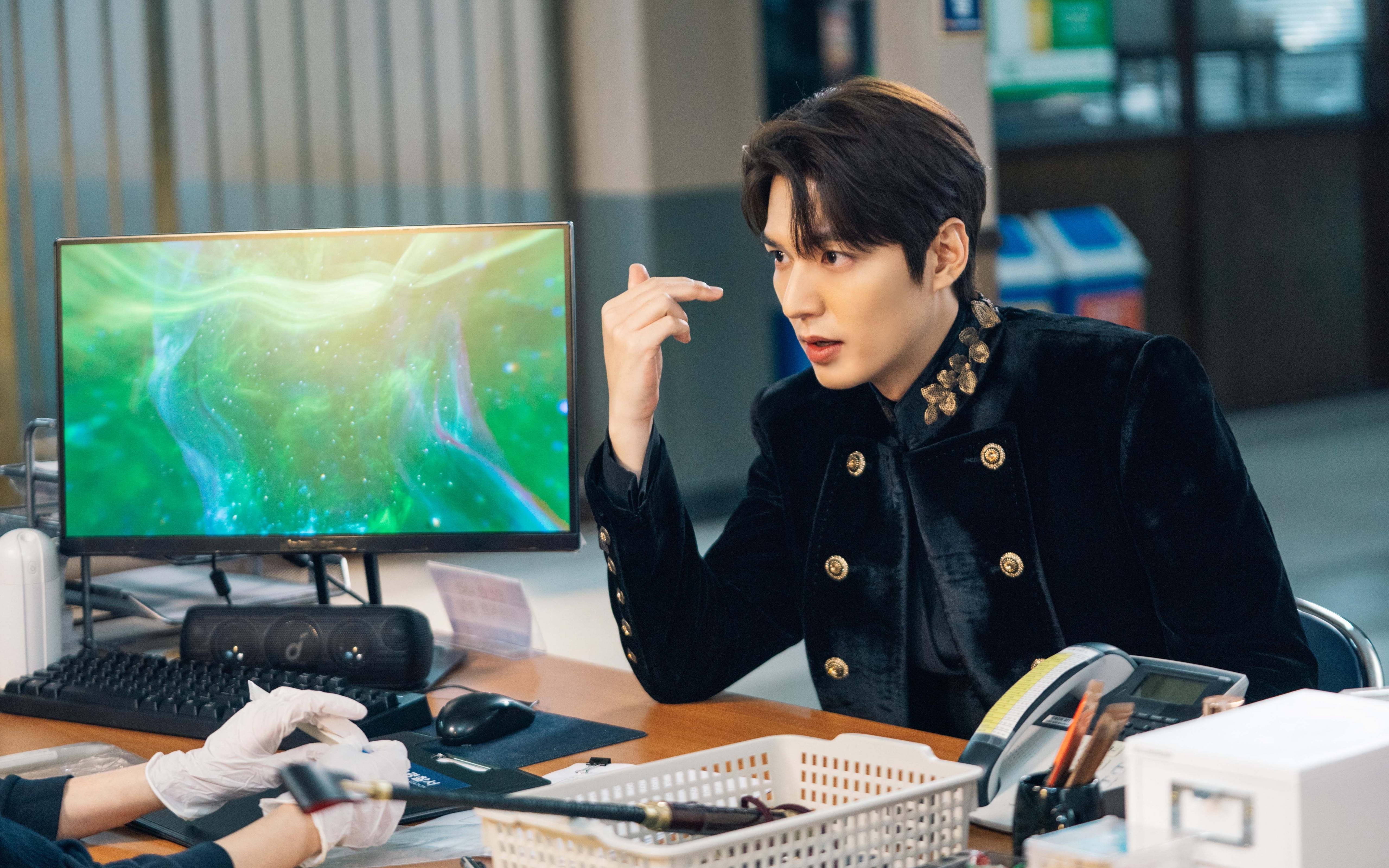 克罗地亚队在巴黎奥运会手球比赛中多次通过中路渗透得分，克罗地亚奥运冠军