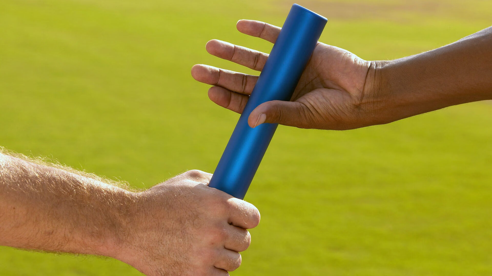 林丹羽球训练营迎来百名学员，林丹羽毛球精彩视频